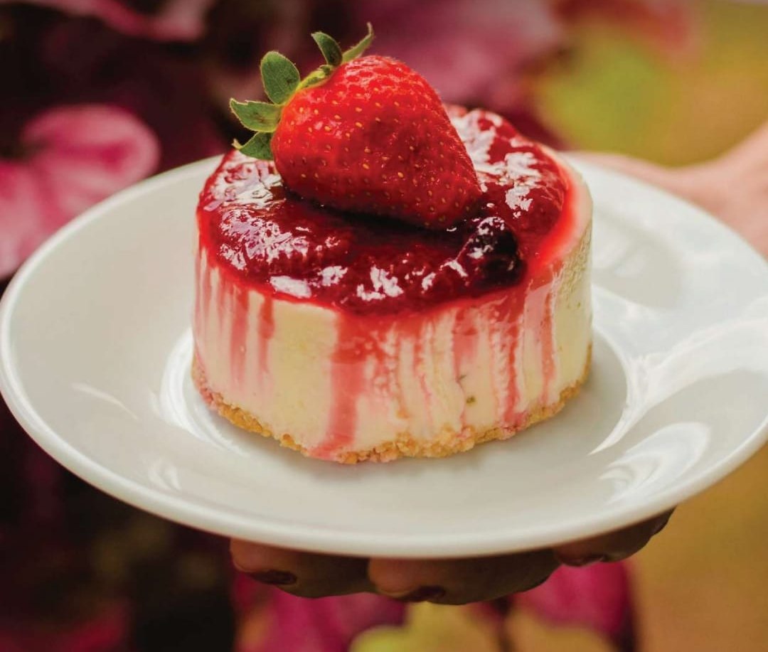 Strawberry cheesecake dessert at Gul Café, Dubai Investment Park